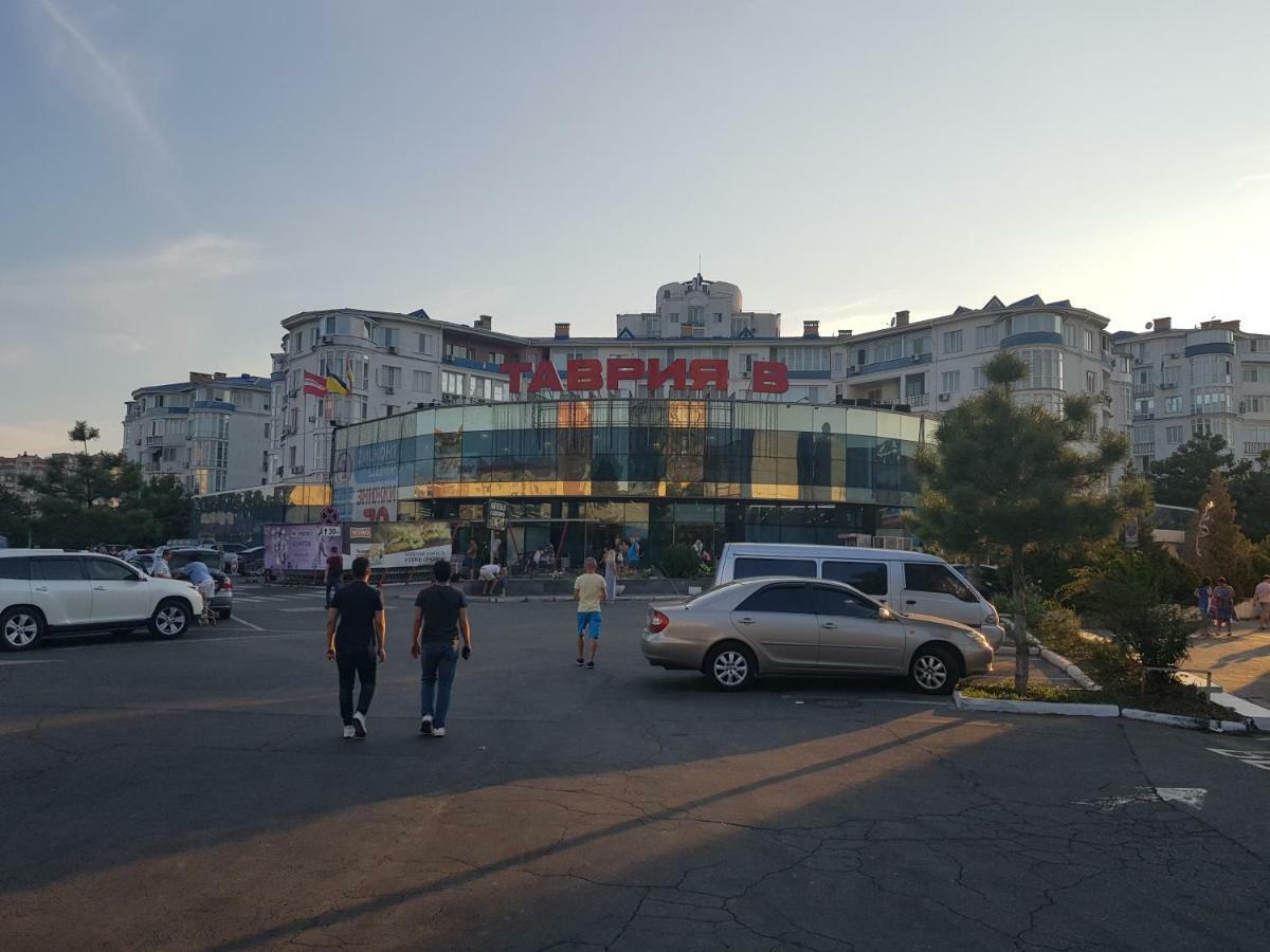 Апартаменты На Люстдорфской オデッサ エクステリア 写真
